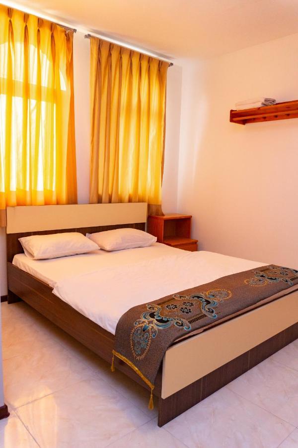 באקו White Horse Hotel מראה חיצוני תמונה